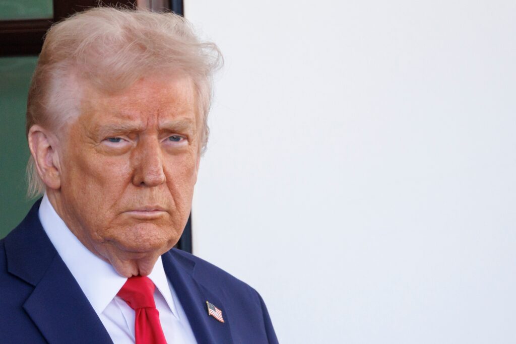 Trump asks Supreme Court to uphold disputed tariffs